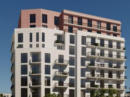 Shitet Apartament 2+1+2 tualete te Brryli