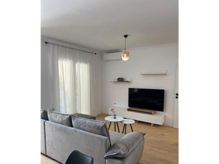 2+1 Apartment for Rent on Zogu I Parë Boulevard, Tirana