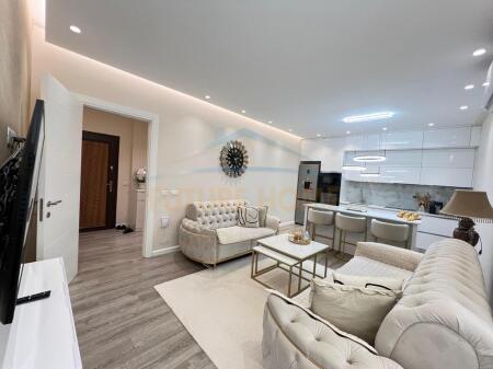 Shitet, Apartament 1+1, Unaza e Re.