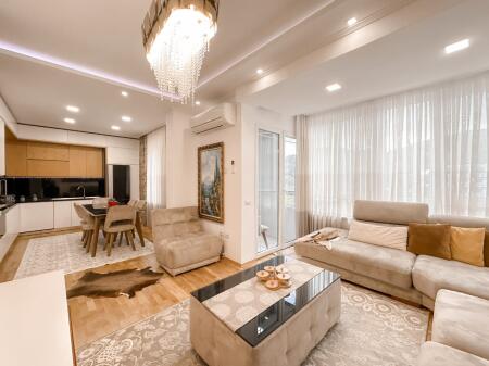 SHITET SUPER APARTAMENT 3+1+2+ POST PARKIMI - KOPSHTI BOTANIK