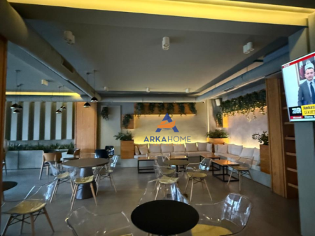 AFFITTASI BAR 162M2 "REZIDENZA KODRA E DIELLIT 1" 1600 EURO.