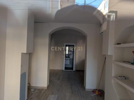 Shop for rent near Dinamo Stadium