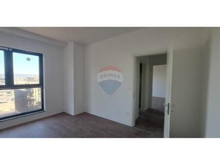 OFFICE FOR RENT, GARDEN BUILDING