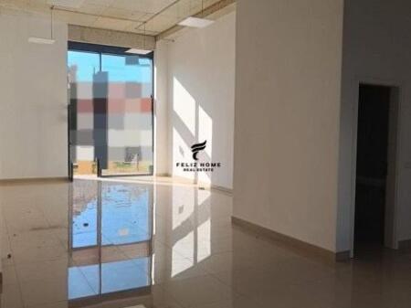 SHOP FOR RENT 20M2 MYSLYM SHYRI 1500 EURO