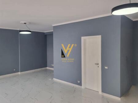 GIVEN SPACE 150 M2 FOR RENT AT LIQUID THATE 500 EURO