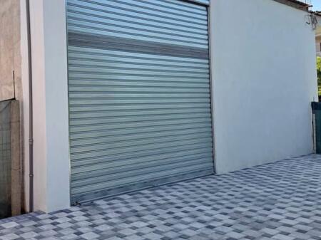 For Rent – Warehouse in Laprakë