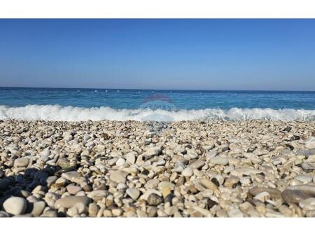Villa for sale in Qeparo.