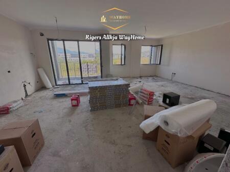 !! Apartment for Sale / Dry Lake !!