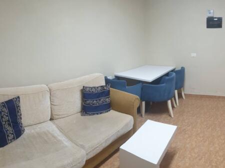 Jepet Me Qera Apartament 1+1+1 Ballkon