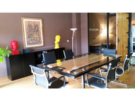 Jepet apartament me qira per zyra tek Garda.