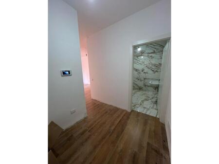 Appartamento per ufficio in affitto nella Residenza Galleria Roma, Via Kavaja