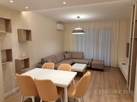 APARTMENT 2+1 WITH PARKING SPACE FOR RENT | FOLEJA E GJELBËR, ZOGU I ZI