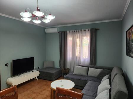 VILLA IN VENDITA DUE PIANI PIÙ SOFFITTA! Indirizzo via Jordan Misja