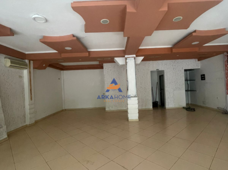 RENTAL SPACE 64M2 "STUDENT CITY" 400 EURO.