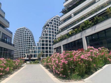 ZYRE ME QERA 158 M2 LAKE VIEW 1.850 EURO