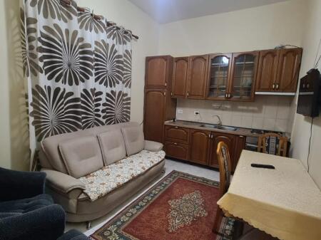 JEPET ME QERA APARTAMENT 1+1 40000 LEKE ALI DEMI