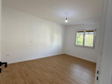 Shitet 2+1 - Ali Dem - 72m²