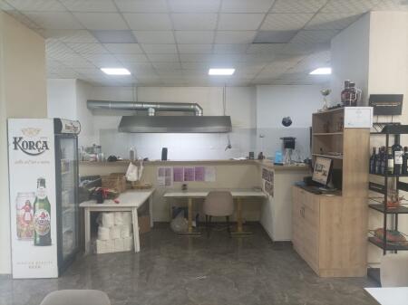 ATTIVITÀ BAR-RISTORANTE IN VENDITA IN CONDIZIONI DI LAVORO