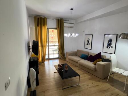 ‼️Jepet me qera apartament 2+1+2 poste parkimi te 21 Dhjetori‼️