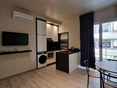 JEPET ME QERA APARTAMENT 1+1 650 EURO  KOPSHTI ZOOLOGJIK
