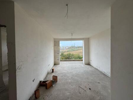 FOR SALE APARTMENT 1+1+ BALCONY AT THE COMPLEX " TOM DOSHI " IN SHKOZE !! 75,000 €