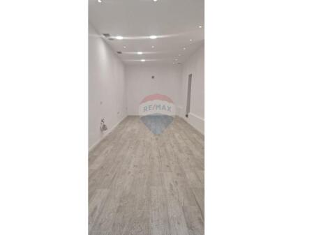 Shop for Rent at 21-Dhjetori