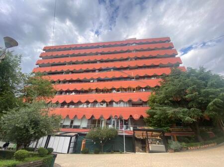 SHITET APARTAMENT 2+1+2 ME POST PARKIMI | RRUGA “SAMI FRASHËRI”, PARKU I LIQENIT