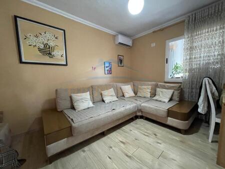 In vendita, Appartamento 1+1, Brryli, Tirana.