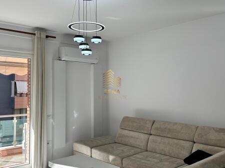 In vendita, Appartamento 2+1+2+Blk+Posto Auto, Complesso SIMA COM, 180.000 Euro