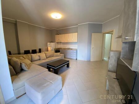 Vendesi in vendita Appartamento 1+1 Vicino al Lago Secco, Tirana!!!