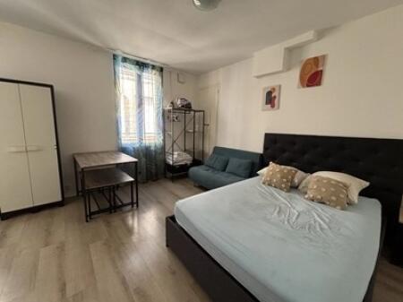 Apartament Me Qera 3+1+2 ne Kinostudio (ID B230145) Tirane.