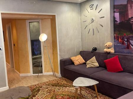 JEPET ME QERA APARTAMENT 3+1 800 EURO VASIL SHANTO