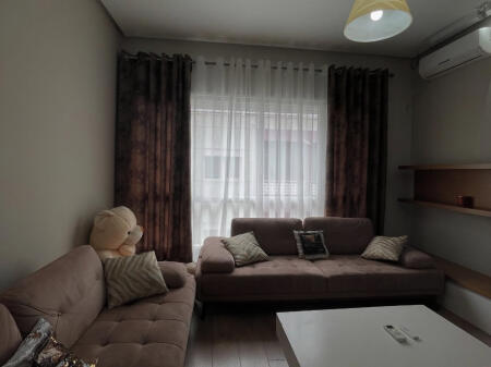 Shitet apartament 1+1 me hipoteke tek Kopshti Botanik