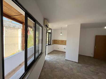 Studio apartment for sale Pazari i Ri
