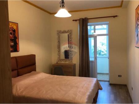 Apartament 2+1 me qira tek Shallvaret
