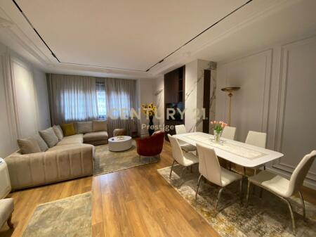 APARTMENT 2+1+2 FOR RENT, BARRICADES STREET, TIRANA!
