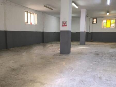 NEGOZIO IN AFFITTO - VIA SIRI KODRA, VICINO AL DISPENSARIO