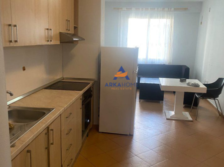 JEPET ME QERA APARTAMENT 1+1+BALLKON "FRESKU, LINZE" 300 EURO.
