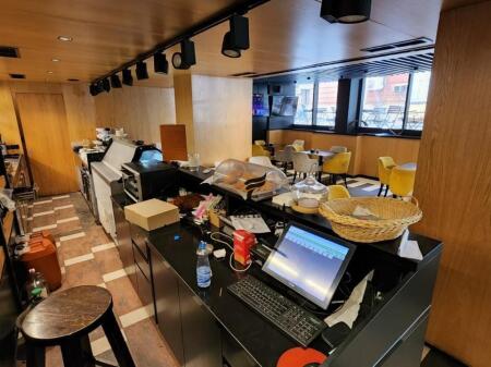 LOCALE COMMERCIALE IN AFFITTO 110M2 SHALLVARET 1500 EURO