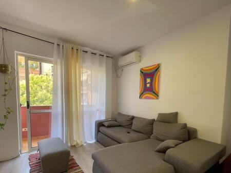 Apartment 1+1 for Rent – Pazari i Ri, Tirana