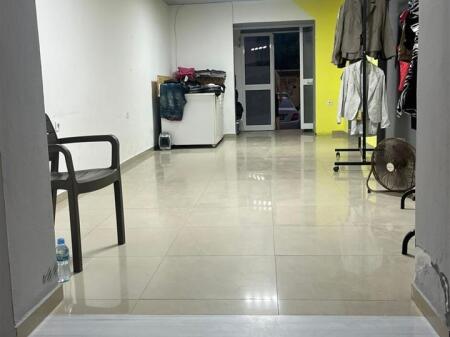 JEPET ME QERA DYQAN 58M2 60.000 LEKE SHKOLLA E BALETIT