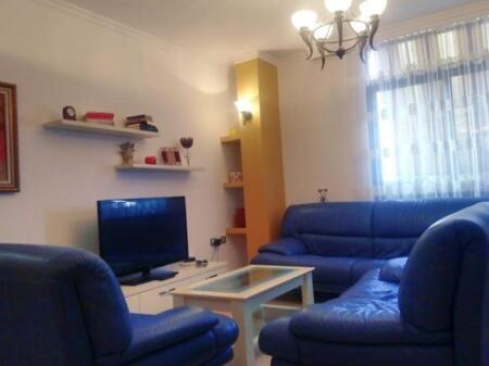 APARTAMENT ME QIRA 2+1 - SHESHI SKENDERBEJ, QENDER