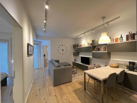 JEPET ME QIRA APARTAMENT 2+1+POST PARKIMI TEK ''REZIDENCA KODRA E DIELLIT'' ! 700 € /Muaj