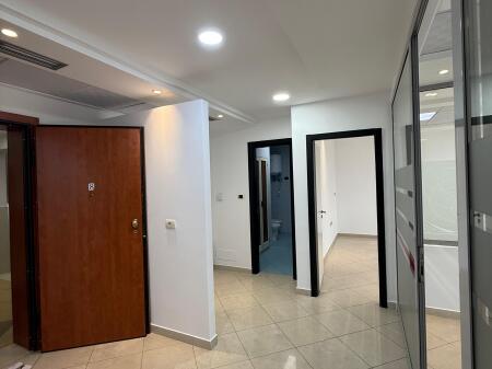 OFFICE SPACE FOR RENT - NEAR THE TWIN TOWERS