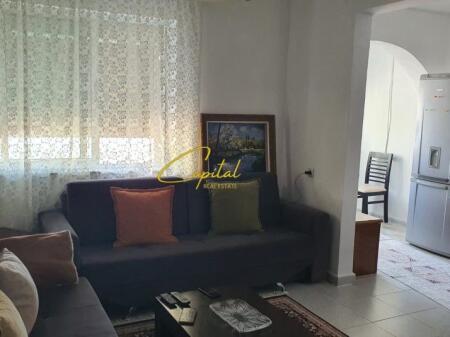 APARTAMENT EM QERA 1+1 RRUGA BARDHYL 500 EURO