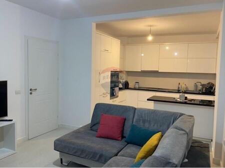 Shitet apartament 2+1 ne Astir rruga Loni Ligori !