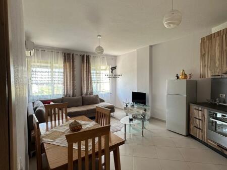 APARTAMENT ME QERA 1+1 YZBERISHT 500 EURO