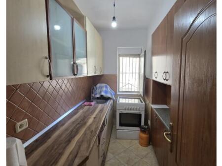 2+1,kongresi i lushnjes 21 dhjetori cmimi 550 euro
