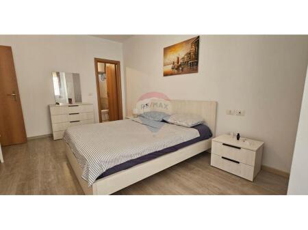 Jepet me qira apartament (2+1),Rruga e Kavajes