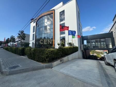 SAUK, MULTIFUNCTIONAL BUILDING FOR RENT